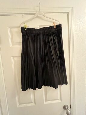 J. Crew Black Pleated Skirt - Classic Knee Length NWOT